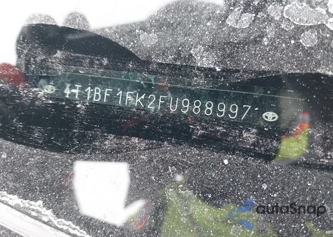 2015 Toyota Camry Le z USA, uszkodzony, nr VIN 4T1BF1FK2FU988997